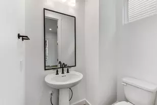 806 Fisher St, Houston, TX 77018 - Photo 15