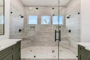 806 Fisher St, Houston, TX 77018 - Photo 21