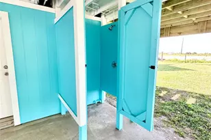 12908 John Reynolds Rd, Galveston, TX 77554 - Photo 37