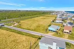 12908 John Reynolds Rd, Galveston, TX 77554 - Photo 43