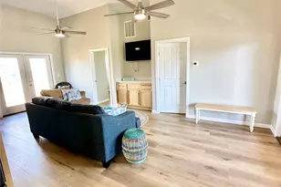 12908 John Reynolds Rd, Galveston, TX 77554 - Photo 9