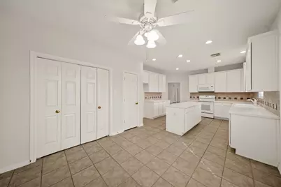 9901 Kemp Forest Drive, Houston, TX 77080 - Photo 13