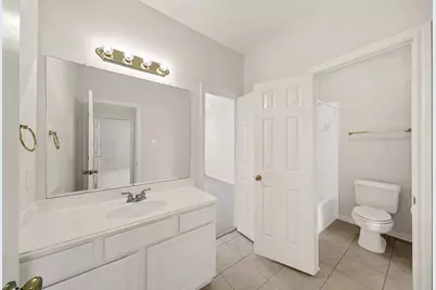 9901 Kemp Forest Drive, Houston, TX 77080 - Photo 17