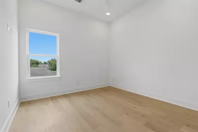 904 Kern Street #B, Houston, TX 77009 - Photo 9
