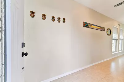 8111 Broadway Street #5, Galveston, TX 77554 - Photo 13