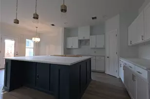 9427 Coffee St, Houston, TX 77033 - Photo 5