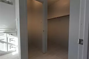 9427 Coffee St, Houston, TX 77033 - Photo 23