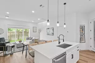 1019 Upside Wheatley Ln, Houston, TX 77091 - Photo 9