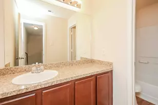 12642 Sai Baba Dr, Houston, TX 77038 - Photo 11
