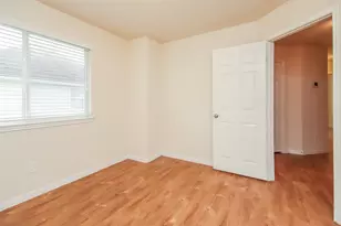 12642 Sai Baba Dr, Houston, TX 77038 - Photo 15