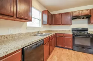 12642 Sai Baba Dr, Houston, TX 77038 - Photo 5