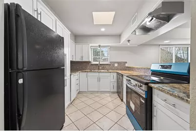 1114 Augusta Drive #10, Houston, TX 77057 - Photo 11