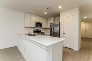 3322 Rodgers Hl, San Antonio, TX 78245 - Photo 7