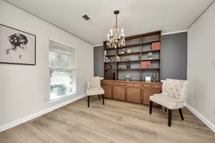 4830 Omeara Dr, Houston, TX 77035 - Photo 9