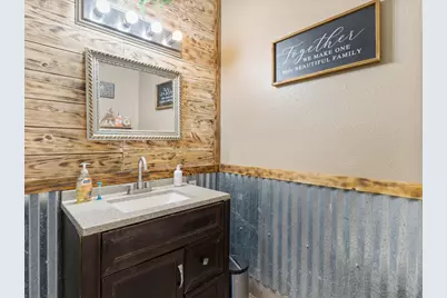 2613 State Highway 60 N, Bay City, TX 77414 - Photo 21