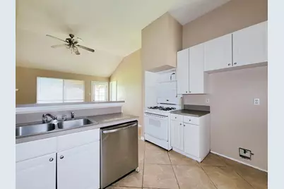 29002 Sedgefield Street, Spring, TX 77386 - Photo 9
