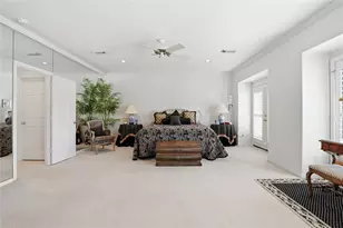 285 Sugar Berry Cir, Houston, TX 77024 - Photo 13