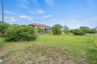 3902 El Lago Street, Galveston, TX 77554 - Photo 5