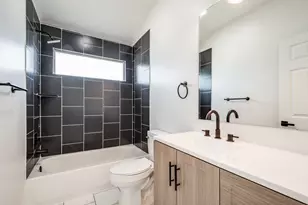 10411 Woodhill Spa Ln, Cleveland, TX 77327 - Photo 19