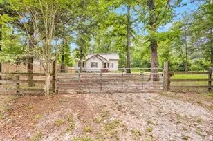 264 Buck Owens Rd, Livingston, TX 77351 - Photo 1