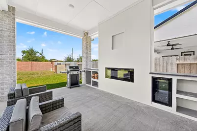 9019 Bayou Spring Court, Missouri City, TX 77459 - Photo 39