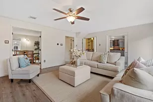 14118 Overbrook Ln, Houston, TX 77077 - Photo 11