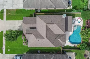 608 Chesterfield Ln, League City, TX 77573 - Photo 1