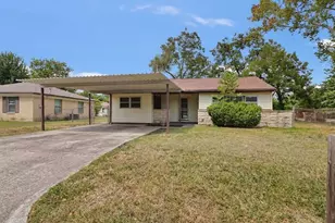 1008 Largo St, Baytown, TX 77520 - Photo 1