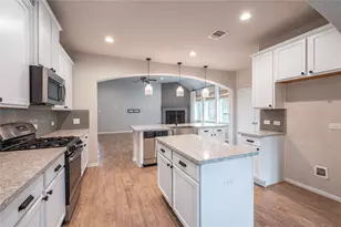 1851 Belle Pl, Alvin, TX 77511 - Photo 9
