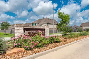 1851 Belle Pl, Alvin, TX 77511 - Photo 33