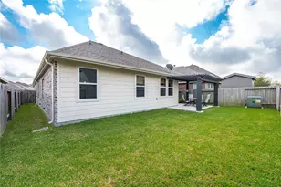 1851 Belle Pl, Alvin, TX 77511 - Photo 31