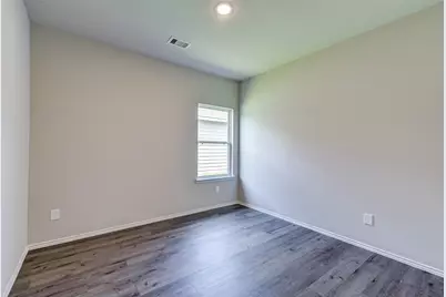 409 E Avenue G, Conroe, TX 77301 - Photo 13