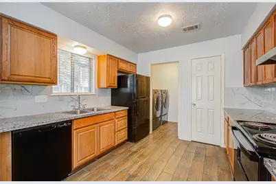 2702 Fir Crest Court, Stafford, TX 77477 - Photo 11