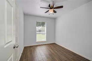 2702 Fir Crest Ct, Stafford, TX 77477 - Photo 17