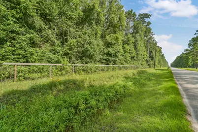 1706 County Road 3011, Dayton, TX 77535 - Photo 3