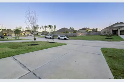 3057 Pampaneria Drive, Conroe, TX 77301 - Photo 3