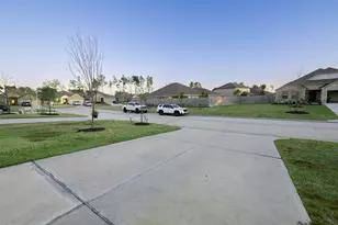 3057 Pampaneria Dr, Conroe, TX 77301 - Photo 3