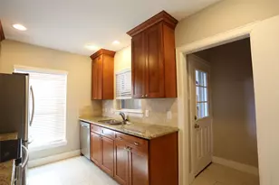 1914 Branard St, Houston, TX 77098 - Photo 7