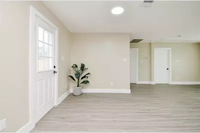 6801 Kassarine Pass, Houston, TX 77033 - Photo 27