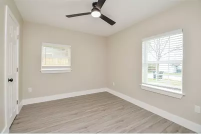 6801 Kassarine Pass, Houston, TX 77033 - Photo 33