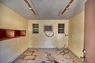 1006 Top Hill Dr, Brenham, TX 77833 - Photo 25
