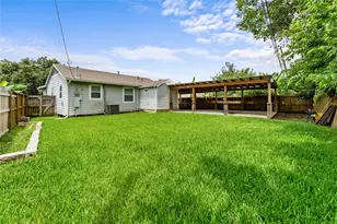 7819 Fir St, Houston, TX 77012 - Photo 25