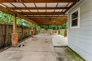 7819 Fir St, Houston, TX 77012 - Photo 27
