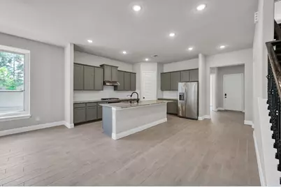 10057 Red Beadtree Place, Conroe, TX 77385 - Photo 11