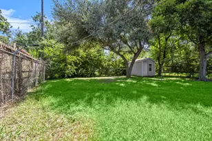 4326 Akard St, Houston, TX 77047 - Photo 39