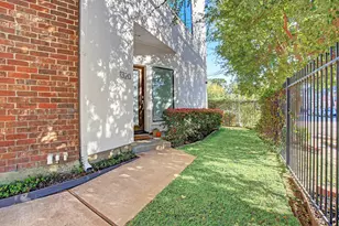 1320 Welch St, Houston, TX 77006 - Photo 3