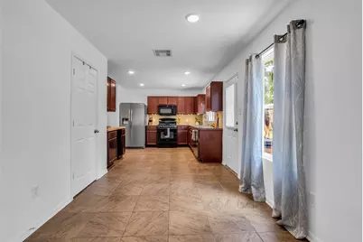 16718 Warbler Drive, Conroe, TX 77385 - Photo 11