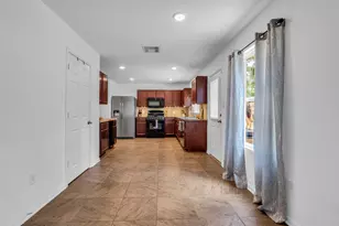 16718 Warbler Dr, Conroe, TX 77385 - Photo 11