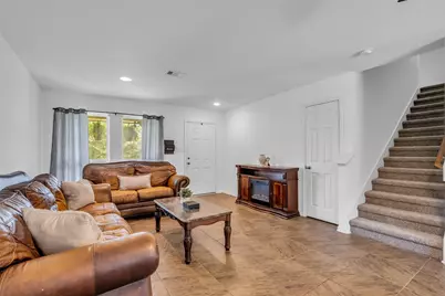 16718 Warbler Drive, Conroe, TX 77385 - Photo 5