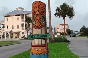 422 Windward Way, Tiki Island, TX 77554 - Photo 17